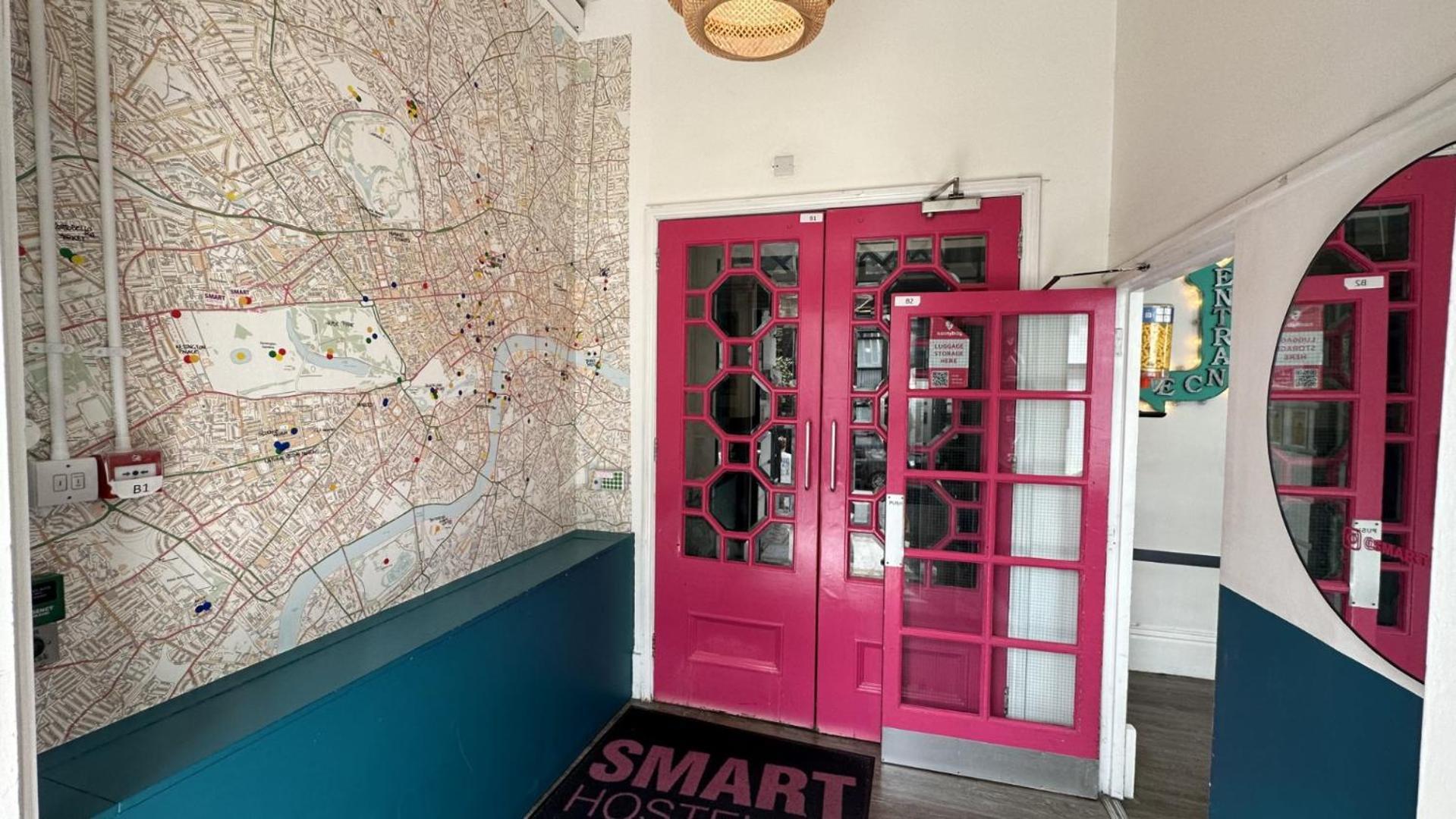 Albergue Smart Russell Square Londres Exterior foto